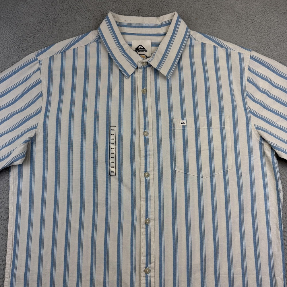 Quiksilver Shirt Mens 2XL‎ Blue Oxford Stripe Classic Short Sleeve Button Up - Picture 2 of 12